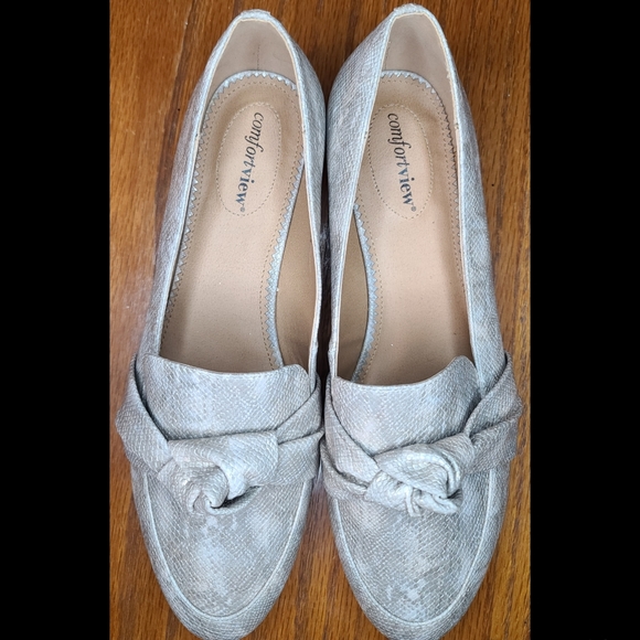 Women's Comfort View Snakeskin Loafers 10.5 - Picture 4 of 7